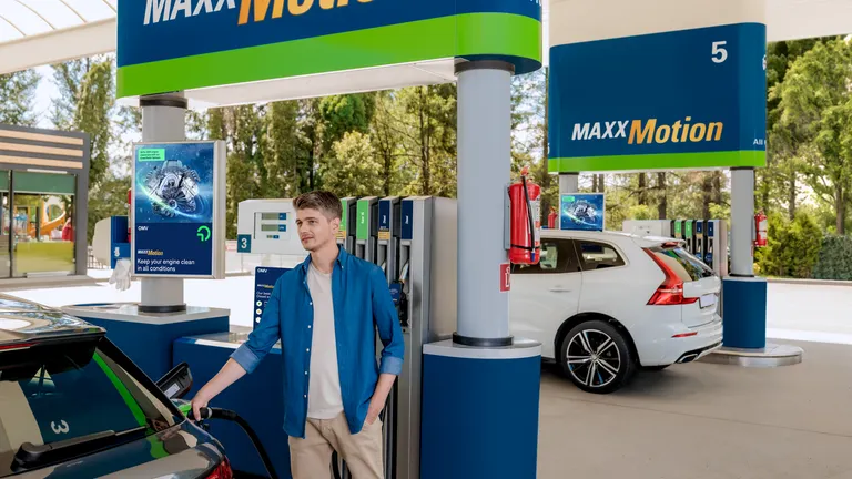 A man fueling up on OMV station